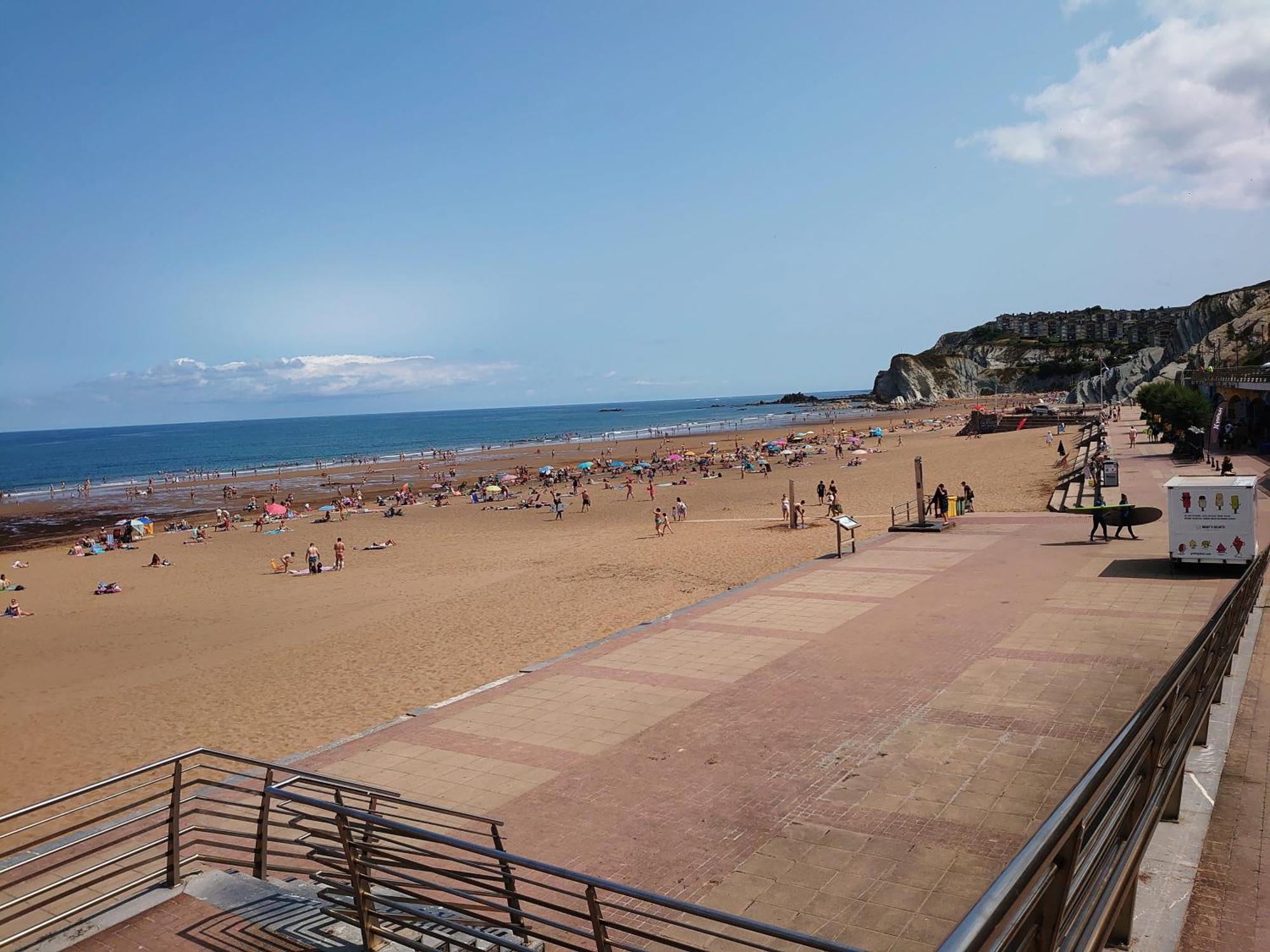 Junto A Las Playas,Dos Terrazas Y Vistas Al Mar Сопелана Екстериор снимка