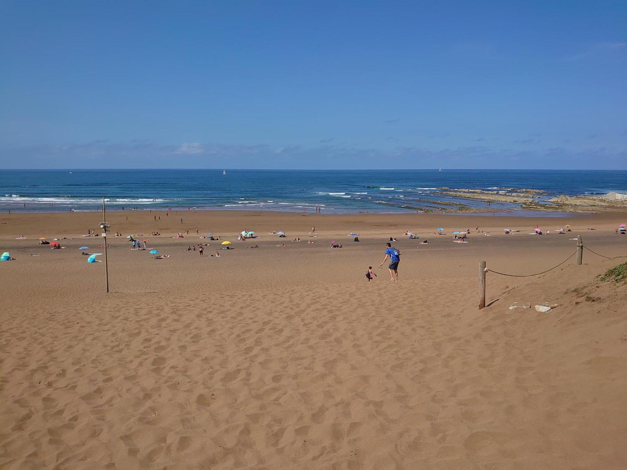 Junto A Las Playas,Dos Terrazas Y Vistas Al Mar Сопелана Екстериор снимка